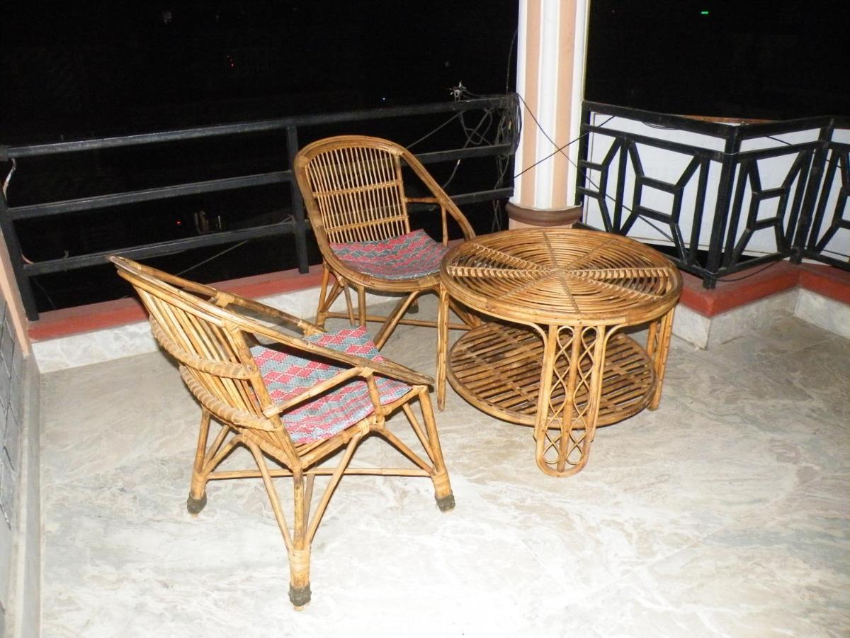 Pokhara Abroad Inn Esterno foto