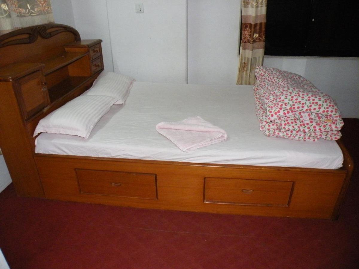 Pokhara Abroad Inn Esterno foto